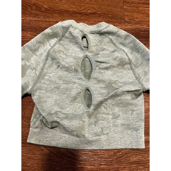 gymshark camo long sleeve top - Picture 7 of 7